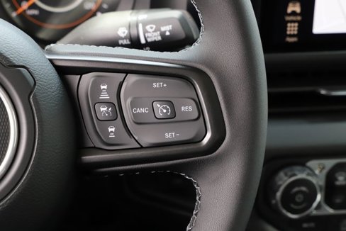 New 2025 Jeep Gladiator Sport image 24