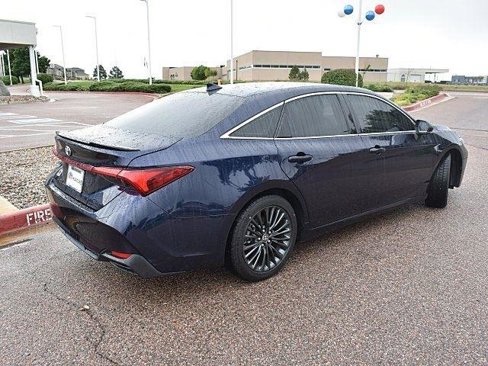 Used 2021 Toyota Avalon XSE image 6