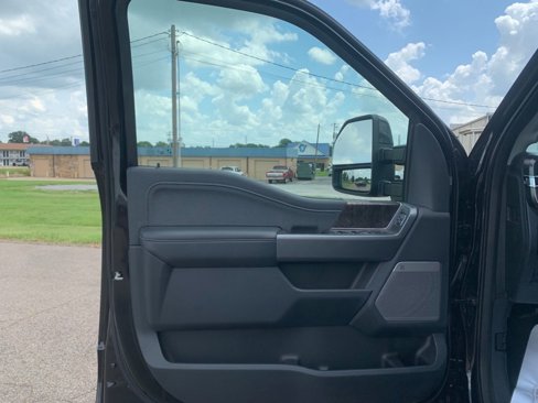 New 2025 Ford F250 Lariat w/ Lariat Ultimate Package image 10