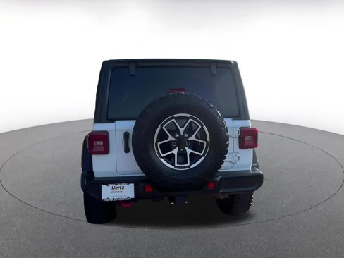 Used 2025 Jeep Wrangler Unlimited Rubicon image 12