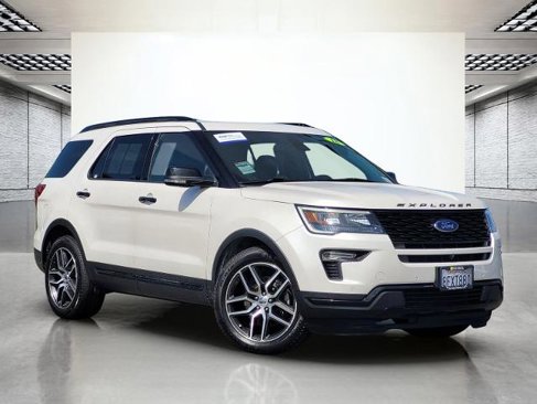 Certified 2018 Ford Explorer Sport w/ Equipment Group 401A image 2