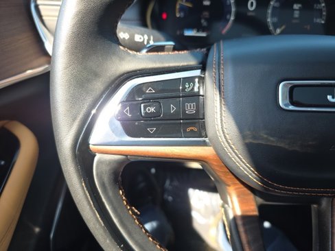 Used 2024 Jeep Grand Cherokee L Summit w/ Advanced Protech Group IV image 21