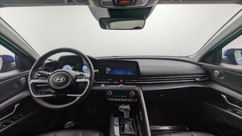 Used 2025 Hyundai Elantra Limited image 26