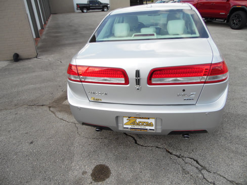 Used 2012 Lincoln MKZ AWD image 4