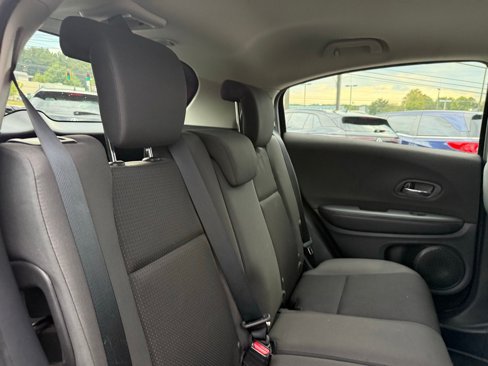 Used 2020 Honda HR-V LX image 31