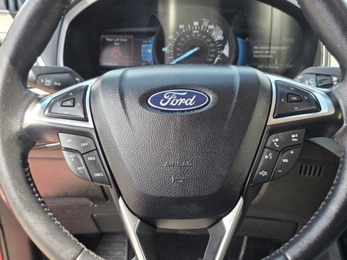 Used 2024 Ford Edge Titanium image 16