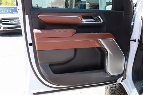 Used 2024 GMC Sierra 2500 Denali Ultimate image 11