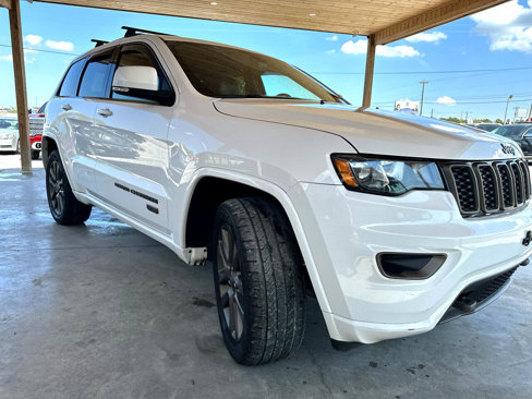 Used 2017 Jeep Grand Cherokee Limited 75th Anniversary image 21
