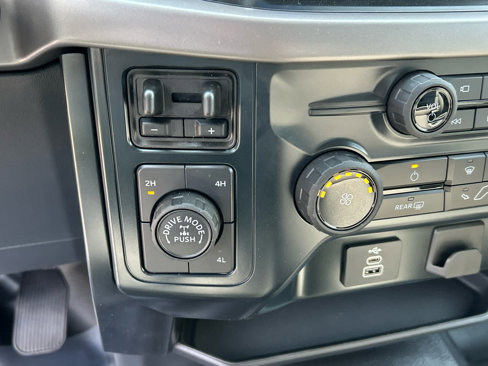 New 2025 Ford F150 XL w/ Equipment Group 103A High image 32