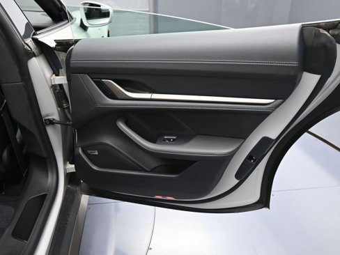 New 2025 Porsche Taycan Turbo image 28