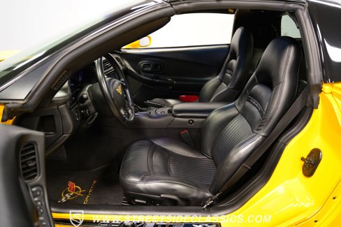 Used 2003 Chevrolet Corvette Coupe w/ Preferred Equipment Group image 38