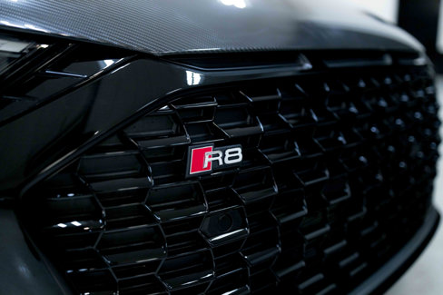 Used 2022 Audi R8 V10 w/ Premium Package image 17