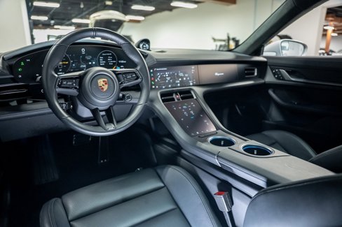 Used 2023 Porsche Taycan GTS image 39