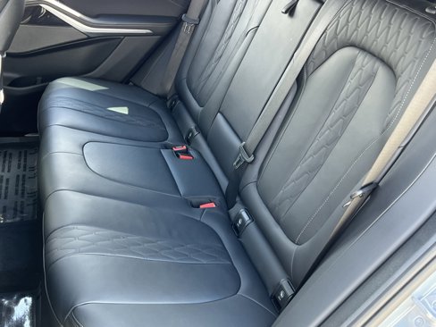 Used 2025 BMW X5 M60i image 19