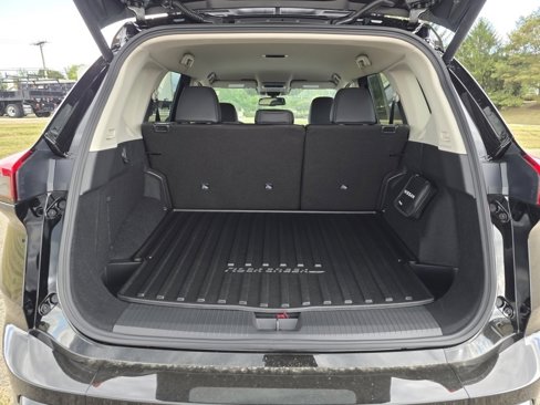New 2026 Nissan Rogue SV w/ Rock Creek Premium Package image 11