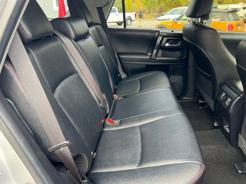 Used 2024 Toyota 4Runner TRD Off-Road Premium image 11