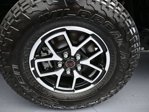 Used 2024 Jeep Gladiator Rubicon image 42