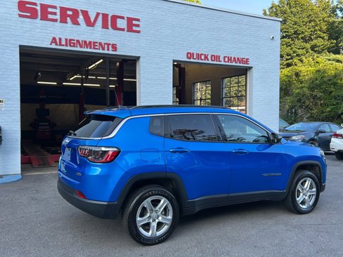 Used 2023 Jeep Compass Latitude w/ Sun and Sound Group image 8
