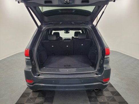 Used 2018 Jeep Grand Cherokee Altitude image 29