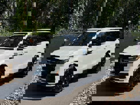 New 2025 Lincoln Navigator L Reserve image 1