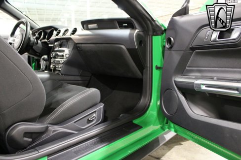 Used 2019 Ford Mustang GT image 17