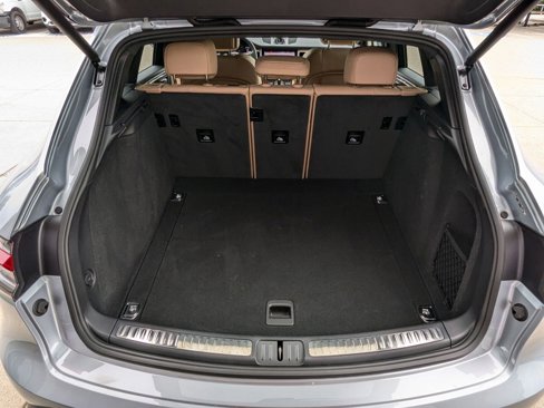 Certified 2025 Porsche Macan image 23