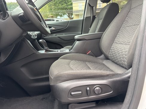 Used 2019 Chevrolet Equinox LT image 14