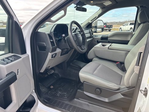 Used 2020 Ford F250 XL w/ Power Equipment Group image 9