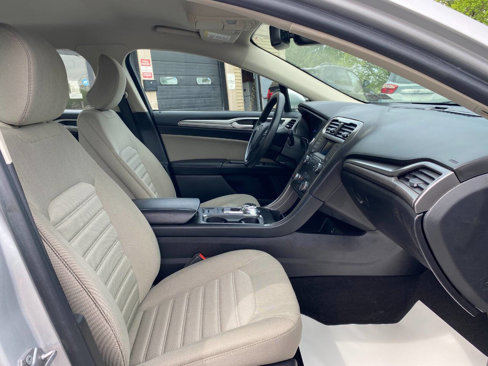 Used 2019 Ford Fusion S image 29
