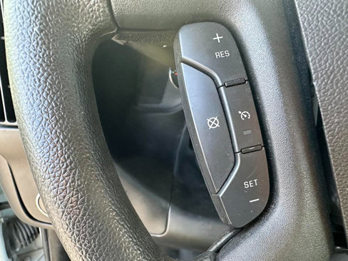 Used 2022 Chevrolet Express 2500 w/ Driver Convenience Package image 17