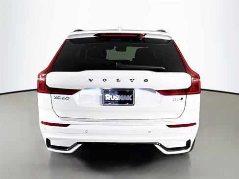 New 2026 Volvo XC60 B5 Plus w/ Protection Package Premier image 6