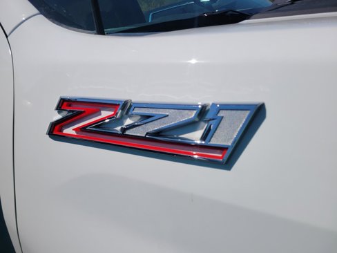 Used 2023 Chevrolet Silverado 2500 LT w/ Convenience Package image 6
