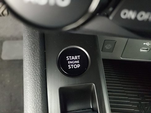 New 2026 Nissan Kicks SV image 20