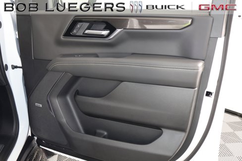 New 2026 GMC Yukon Elevation image 18