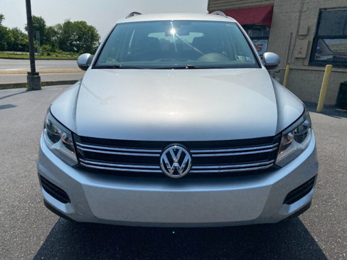 Used 2017 Volkswagen Tiguan S image 8