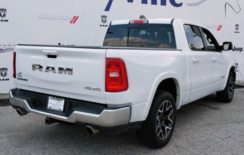 Used 2025 RAM 1500 Laramie image 9