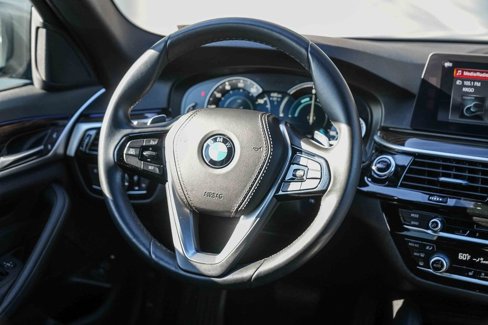Used 2018 BMW 530e image 14
