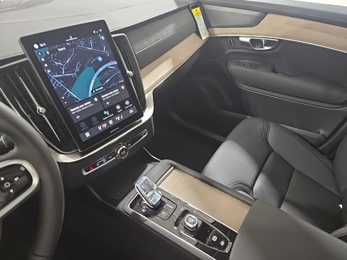New 2026 Volvo XC90 T8 Plus image 11