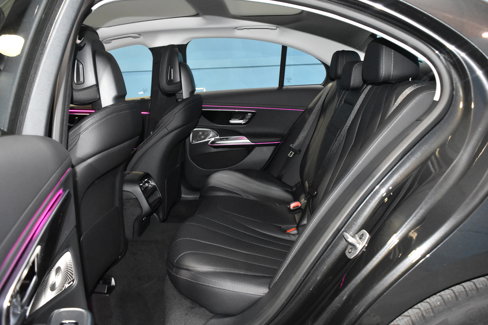 New 2026 Mercedes-Benz E 350 4MATIC Sedan image 17