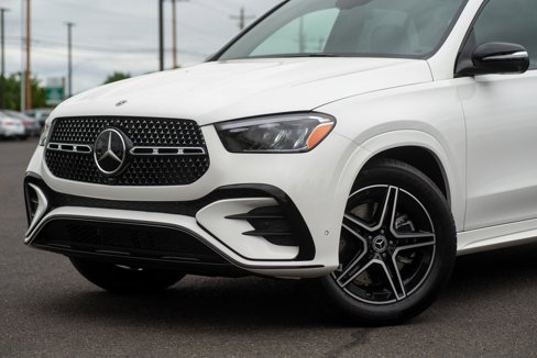 Used 2025 Mercedes-Benz GLE 350 4MATIC image 9
