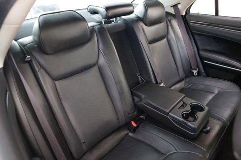 Used 2019 Chrysler 300 Limited image 14