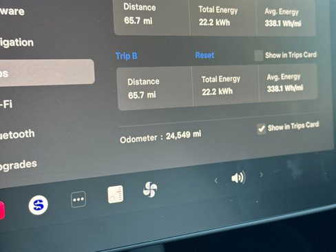 Used 2023 Tesla Model Y Long Range image 27