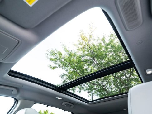 Certified 2025 Acura MDX w/ Technology Package image 30