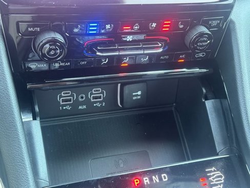 New 2025 Jeep Grand Cherokee Overland image 31