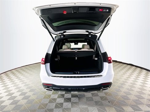 New 2026 Mercedes-Benz GLS 580 4MATIC image 33