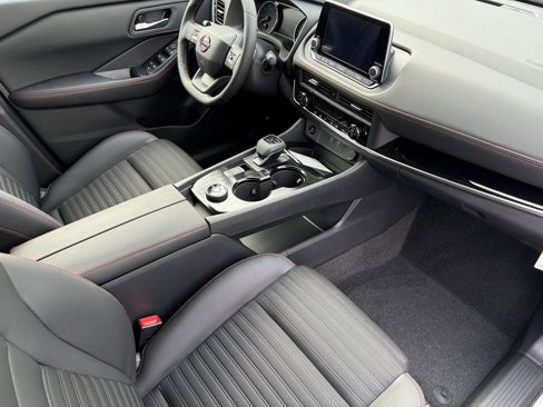 New 2026 Nissan Rogue SV image 22