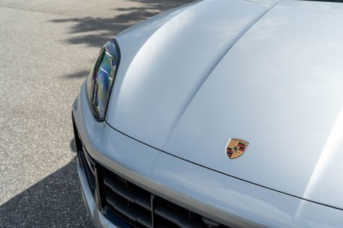 Certified 2025 Porsche Cayenne GTS image 18