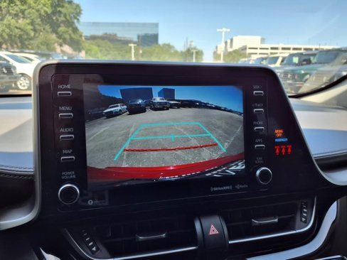 Used 2020 Toyota C-HR Limited image 5