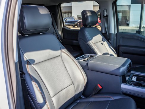 New 2026 Ford F250 Lariat w/ Black Appearance Package image 21
