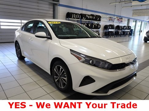 Used 2024 Kia Forte LXS image 16